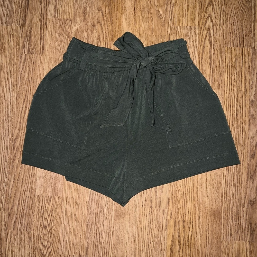 Express Shorts